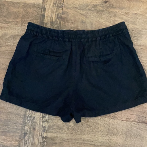 Gap Drawstring Shorts - Picture 2 of 3
